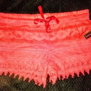 No Boundaries red crochet shorts sz.11-13.